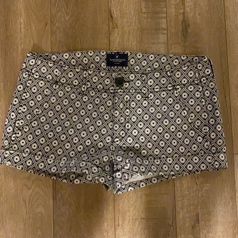 American Eagle printed shorts